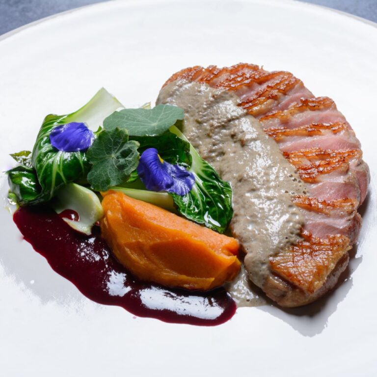 DUCK BREAST WITH MASHED BATATES